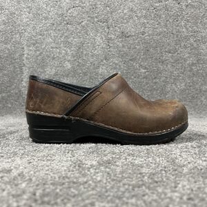 Dansko Professional Women’s Size EU 37 US 7 Brown Leather Nursing Slip On Clogs